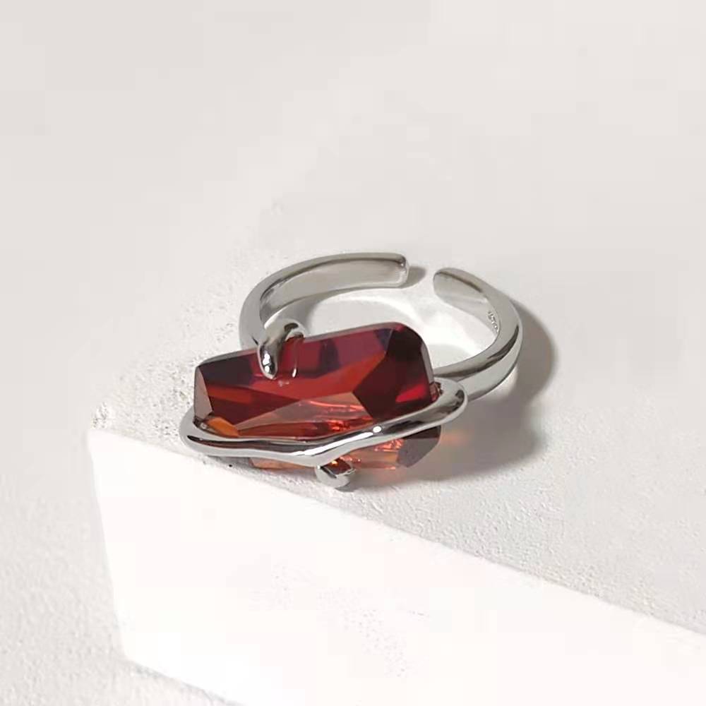Peach Blossom Female Ring